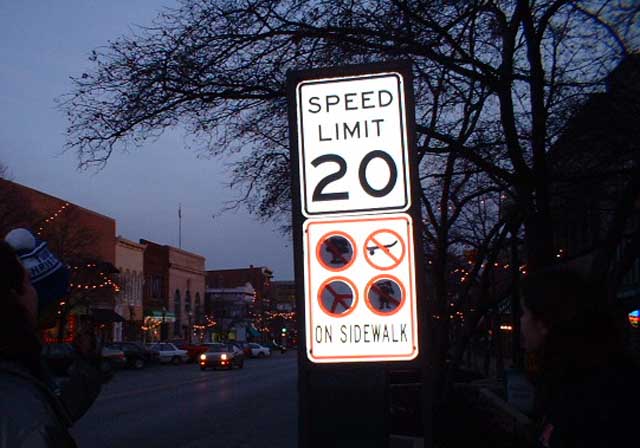 05sign.jpg